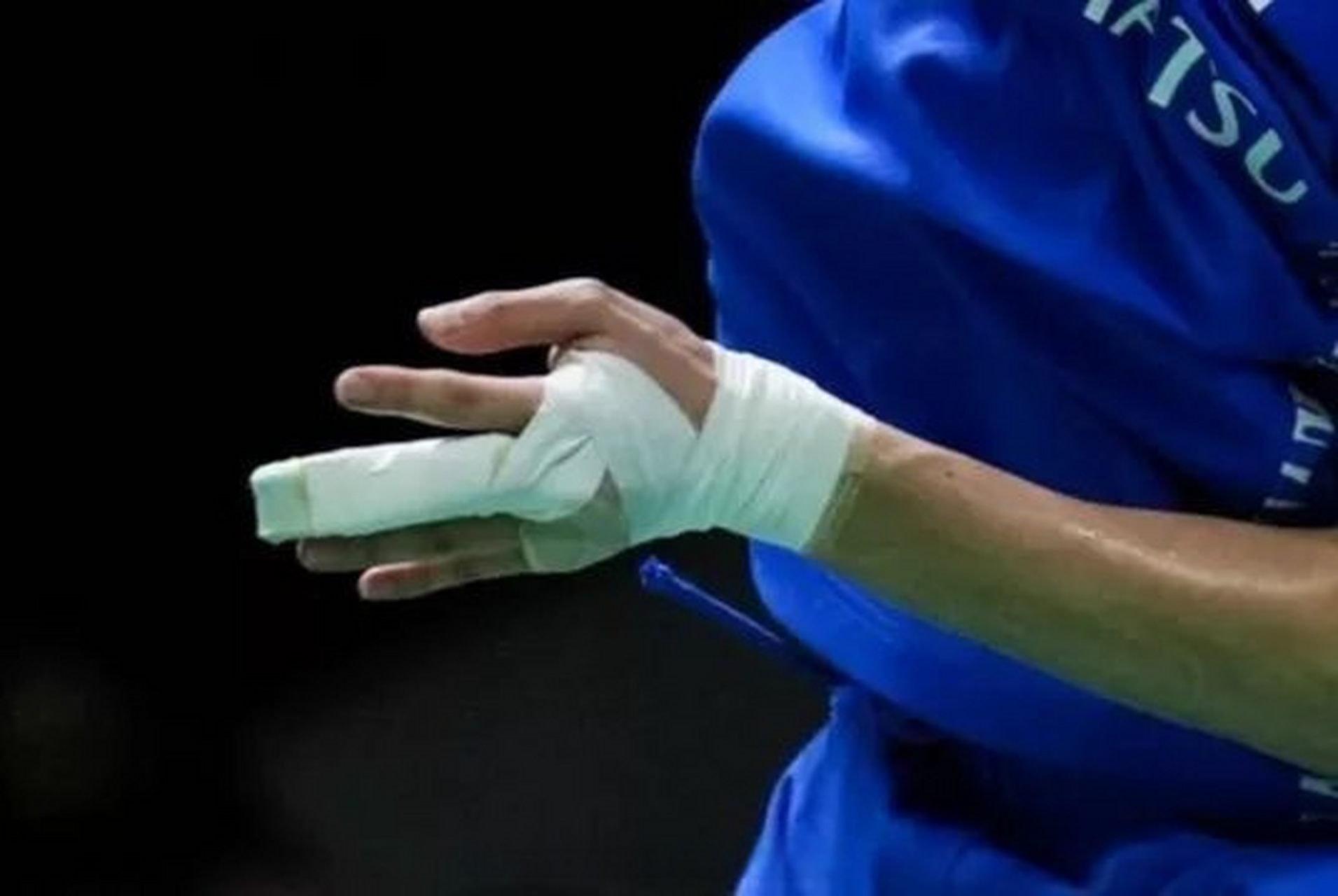 爱游戏在线-印尼队碾压印度队，安赛龙扛起全队