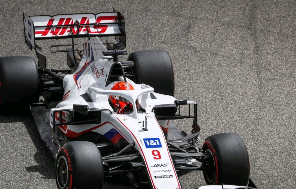 爱游戏-红牛二队绝杀哈斯车队，皮亚斯特里扛起全队