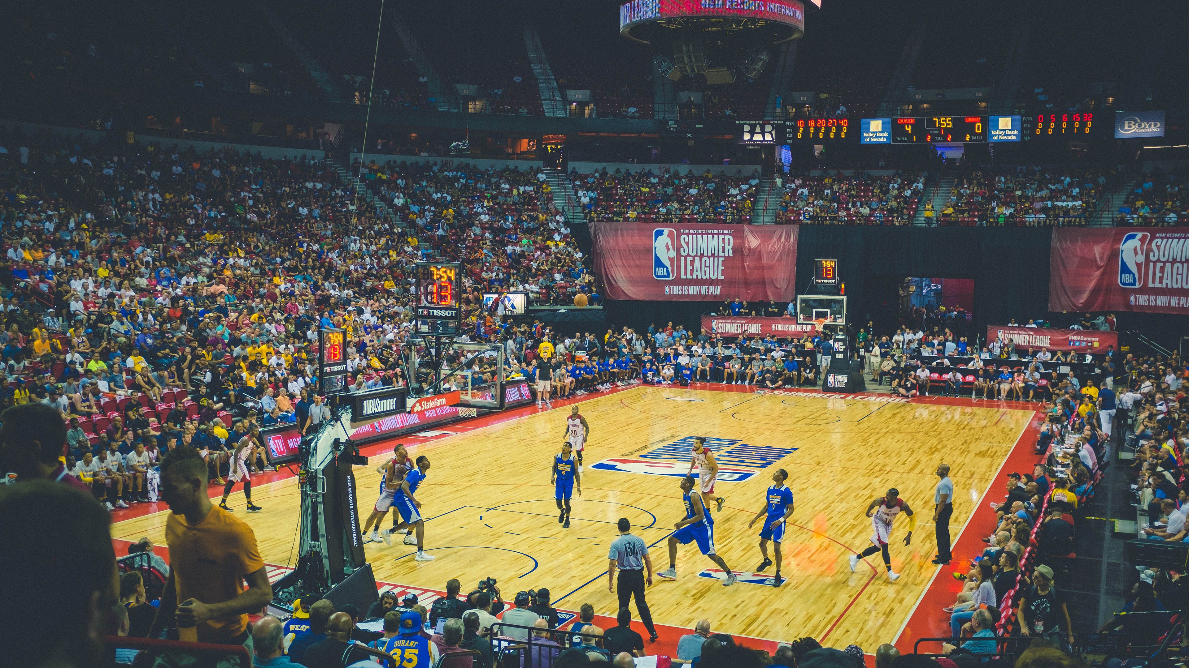 爱游戏体育-英格拉姆稳定输出不掉线,黄蜂蛰伏后终收割骑士